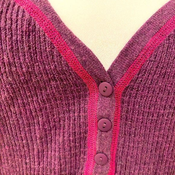 VICTORIA SECRET PULLOVER NWT - Picture 4 of 5